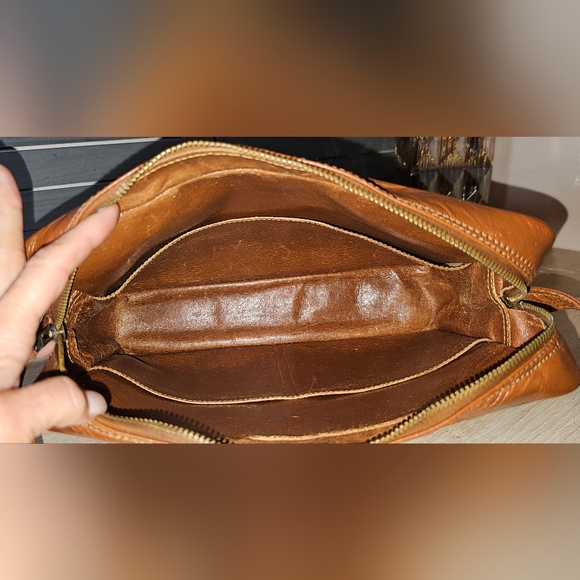 Authentic LOUIS VUITTON Monogram Sac Bandouliere 30 Shoulder Crossbody Bag - Picture 9 of 15